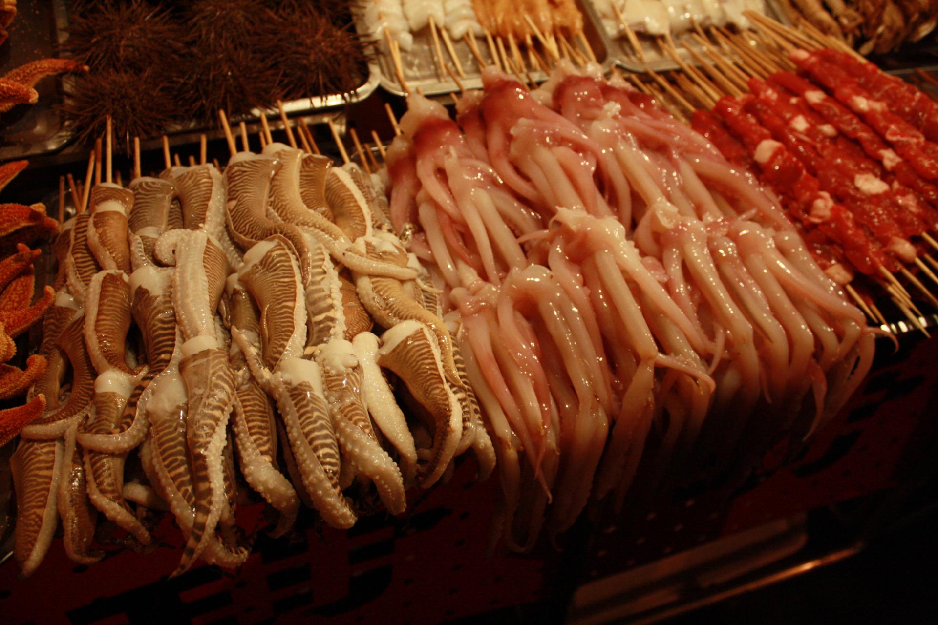 Frische Kalamari n der Garküche Peking Frische Kalamari n der Garküche Peking