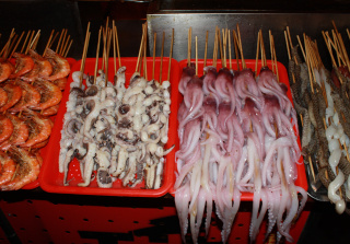 Kalamri glibri in der Garküche Peking